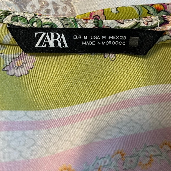 Zara blouse size medium - Picture 3 of 5